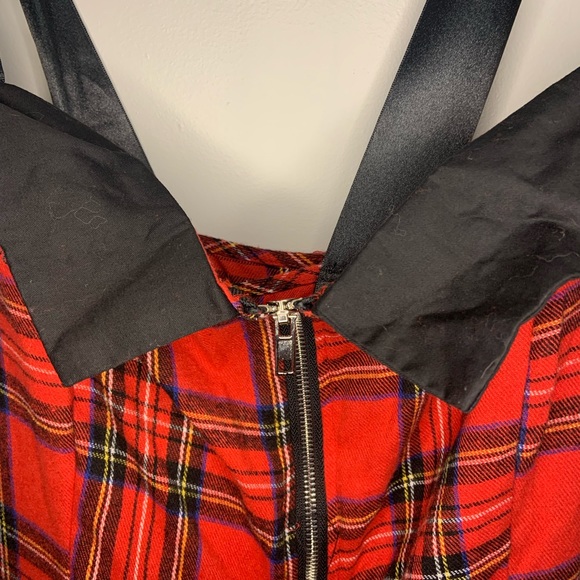 4x plaid retro looking dress. - Picture 4 of 9